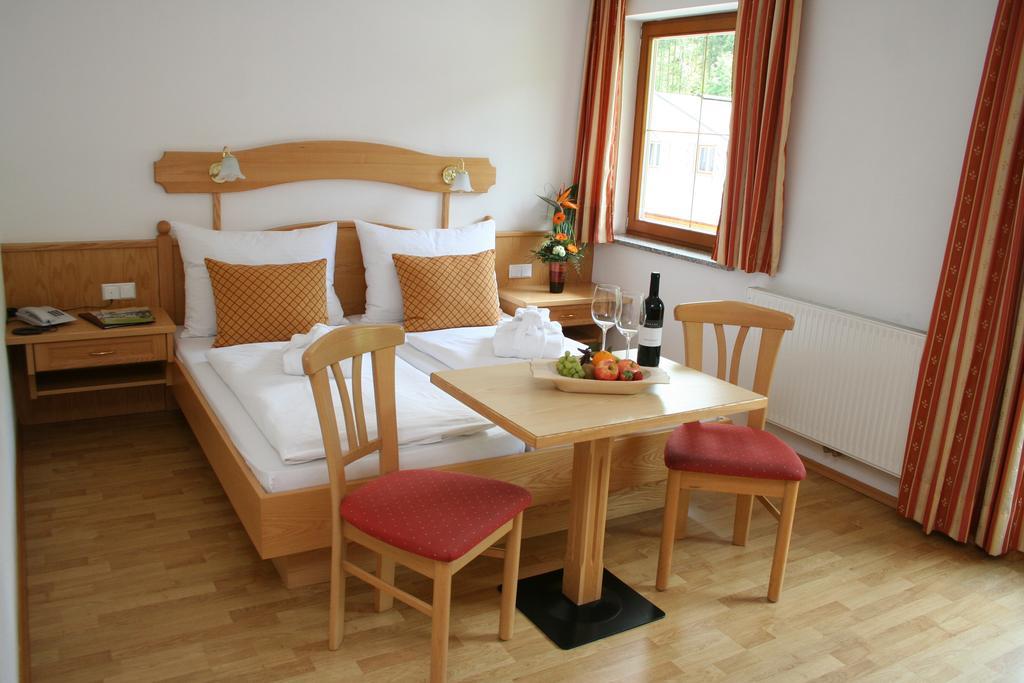 Hotel Alpenrose Mühlbach am Hochkönig Habitación foto